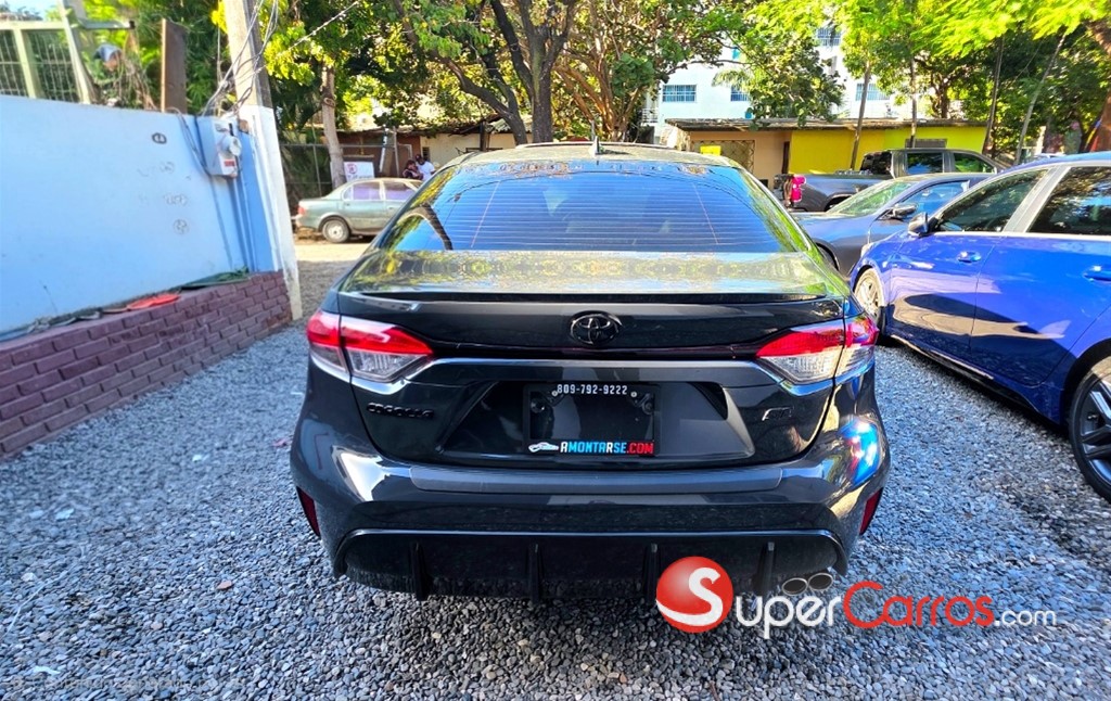 2025 Toyota Corolla SE — foto 5 / 9