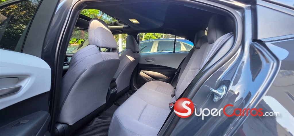 2025 Toyota Corolla SE — foto 8 / 9