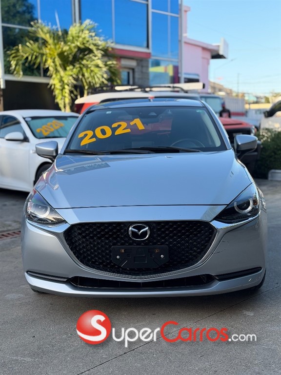 2021 Mazda 2 — foto 3 / 10