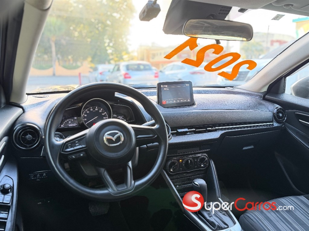 2021 Mazda 2 — foto 7 / 10