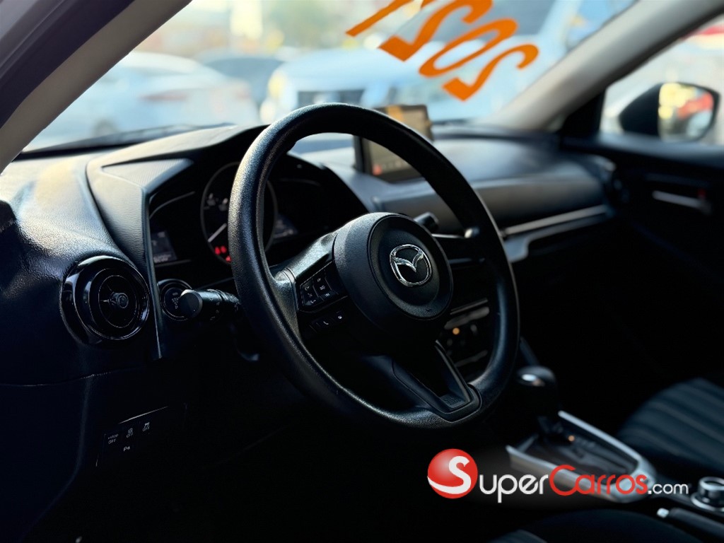 2021 Mazda 2 — foto 9 / 10