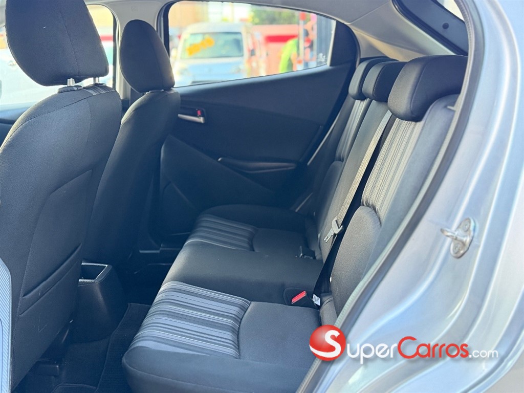 2021 Mazda 2 — foto 10 / 10