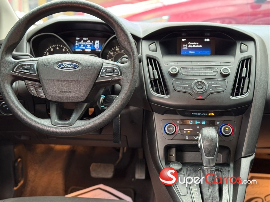 2018 Ford Focus SE — foto 9 / 9