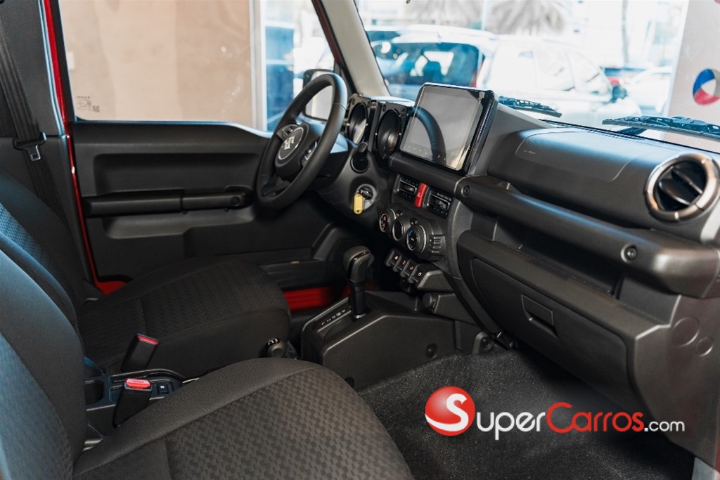 2027 Suzuki Jimny GLX — foto 9 / 11
