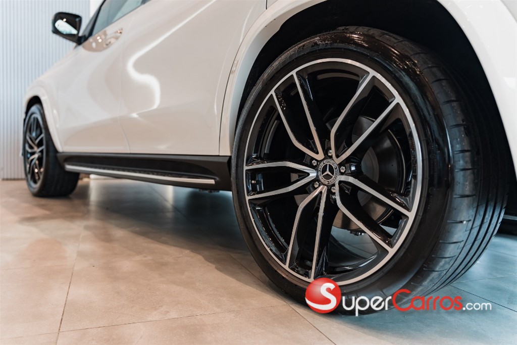 2026 Mercedes-Benz Clase GLS 450 AMG PLUS 4MATIC — foto 3 / 11