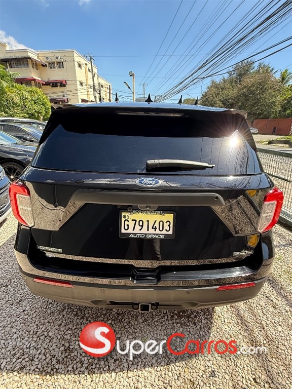 2021 Ford Explorer Police Interceptor — foto 6 / 12