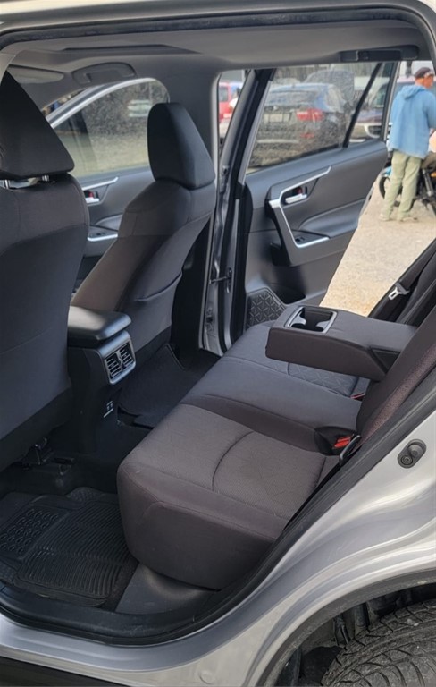 2019 Toyota RAV4 XLE — foto 12 / 12
