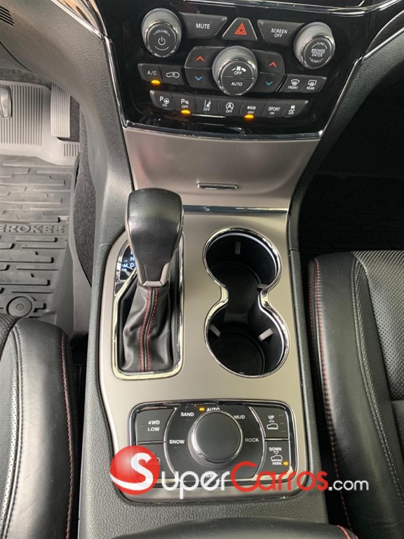 2020 Jeep Grand Cherokee Trackhawk — foto 3 / 11