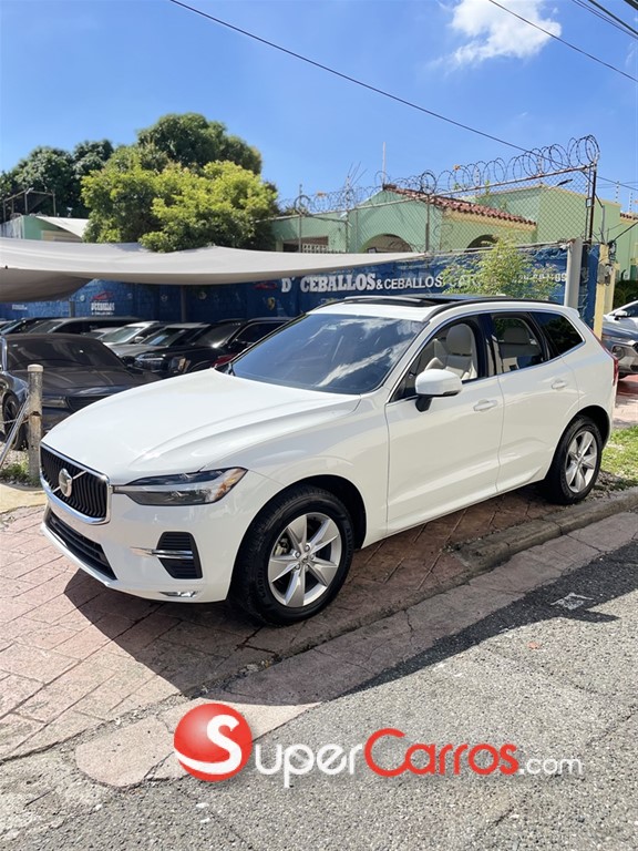 2022 Volvo XC60 B5 PLUS — foto 2 / 12