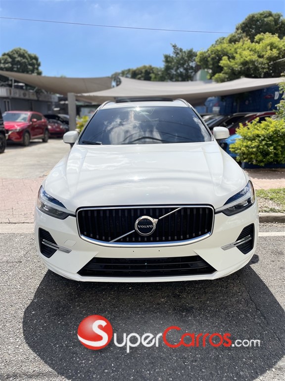 2022 Volvo XC60 B5 PLUS — foto 4 / 12