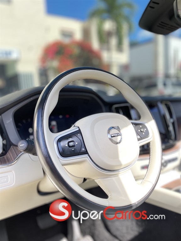 2022 Volvo XC60 B5 PLUS — foto 10 / 12
