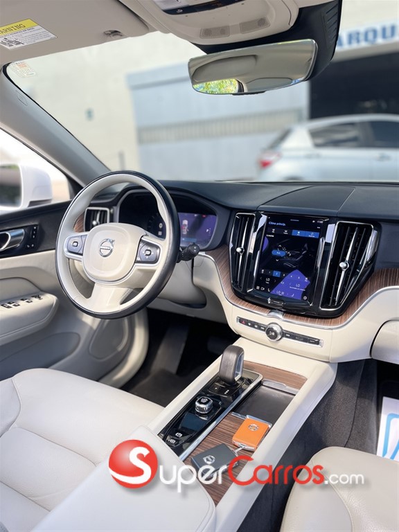 2022 Volvo XC60 B5 PLUS — foto 12 / 12