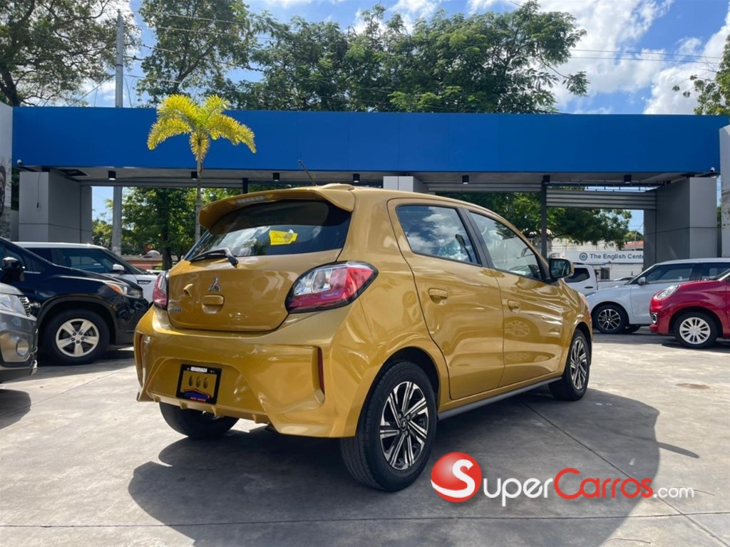 2022 Mitsubishi Motors Mirage ES — foto 2 / 11