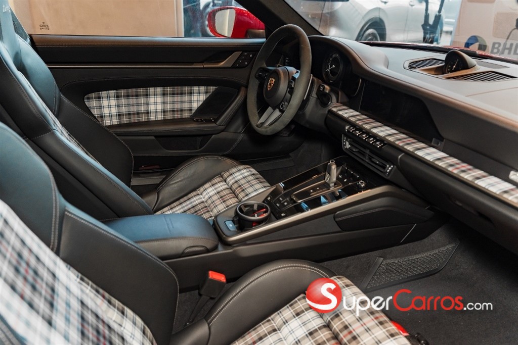 2025 Porsche 911 Turbo 50 Aniversario — foto 8 / 12