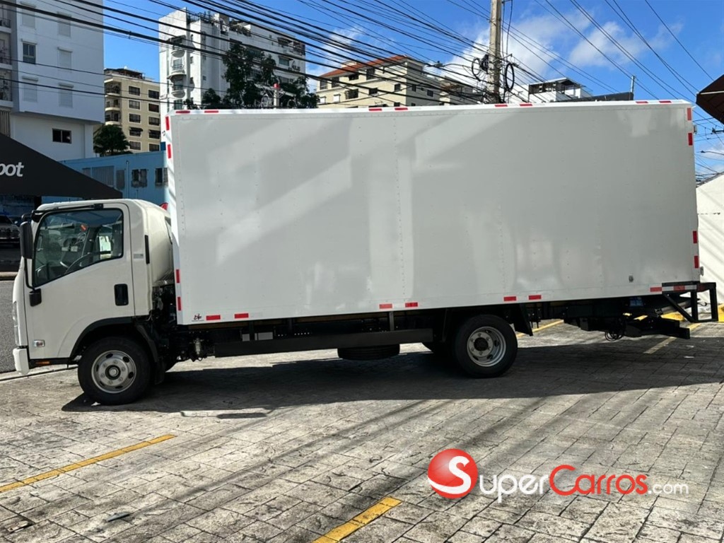 2027 Isuzu NQR 18 Pies — foto 3 / 7