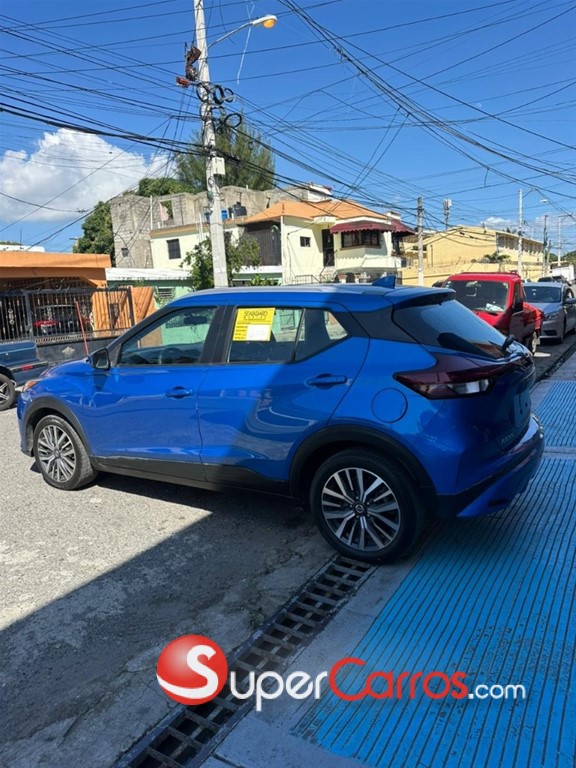 2021 Nissan Kicks SV — foto 4 / 10