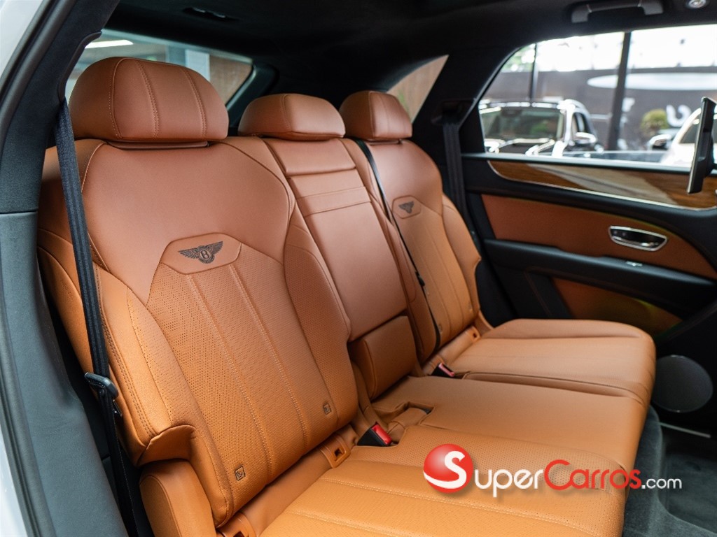 2024 Bentley Bentayga — foto 5 / 12