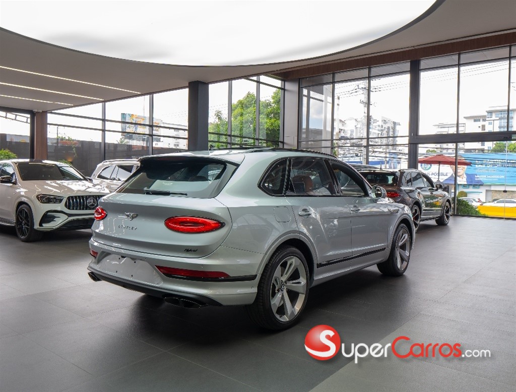 2024 Bentley Bentayga — foto 11 / 12