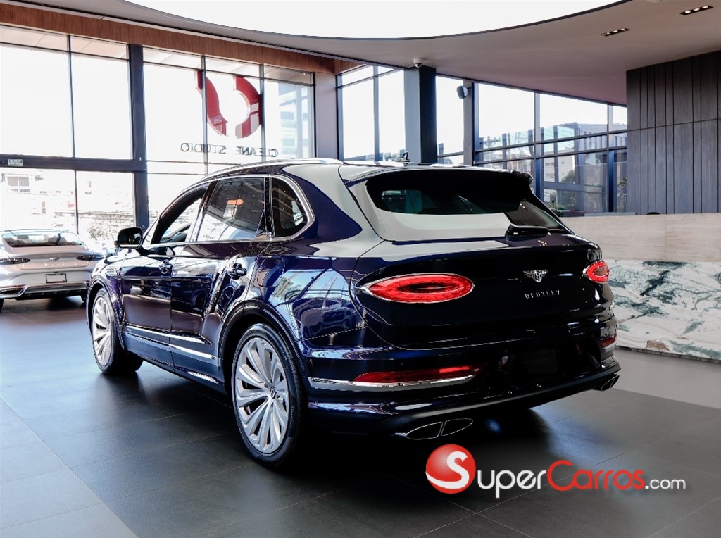 2025 Bentley Bentayga — foto 2 / 12