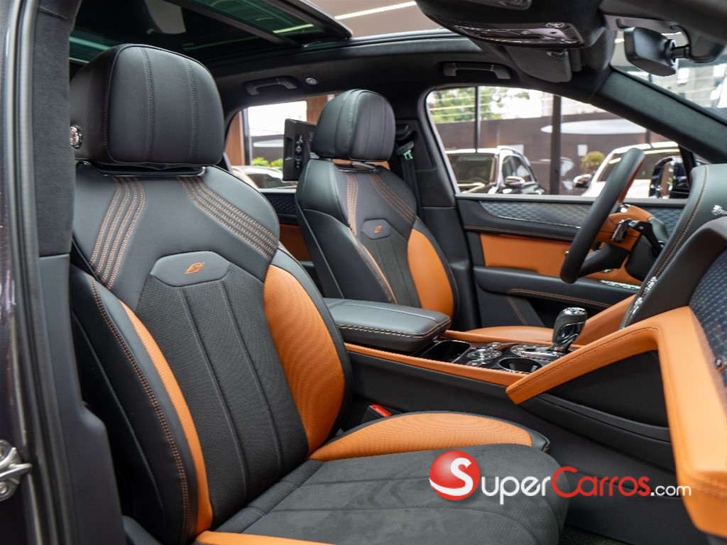 2023 Bentley Bentayga S — foto 7 / 12