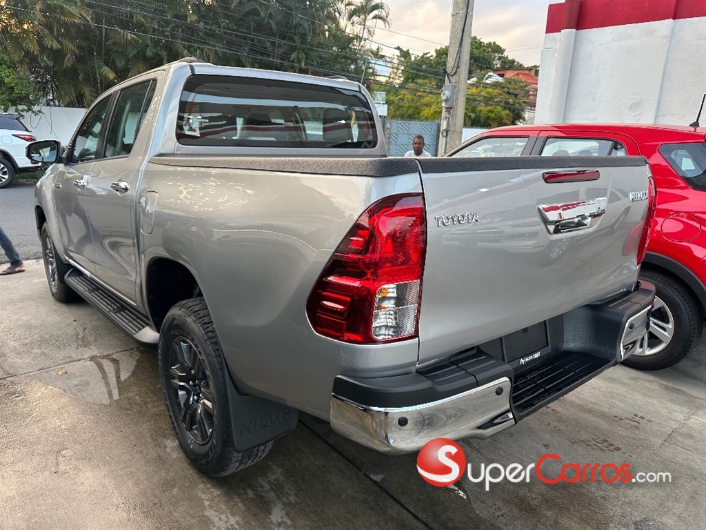 2026 Toyota Hilux 2.4 — foto 3 / 8