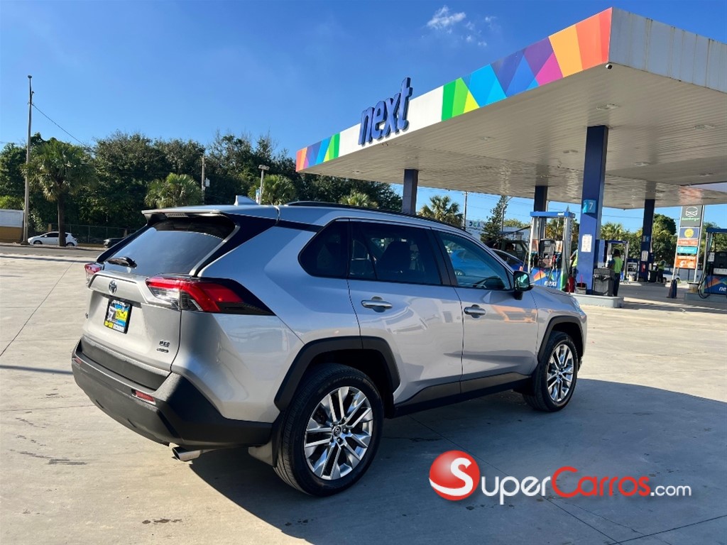 2021 Toyota RAV4 LE — foto 5 / 11