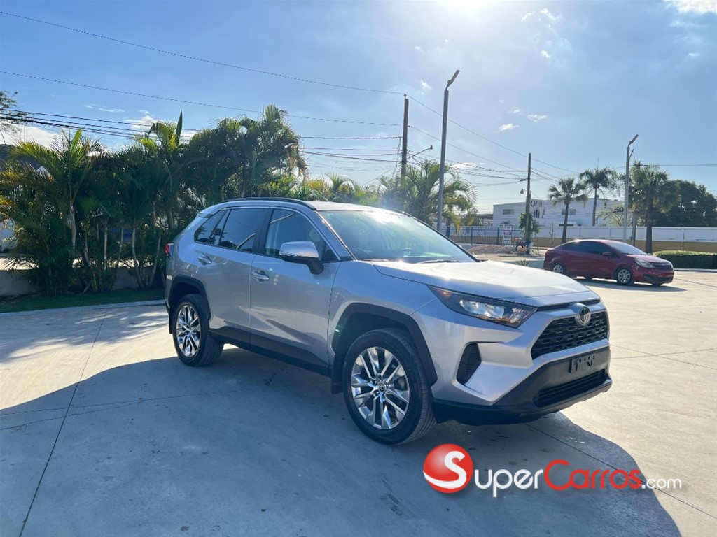 2021 Toyota RAV4 LE — foto 6 / 11