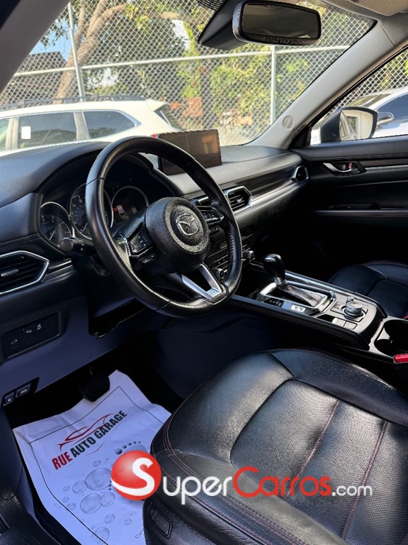 2022 Mazda CX-5 Carbon Edition — foto 6 / 7