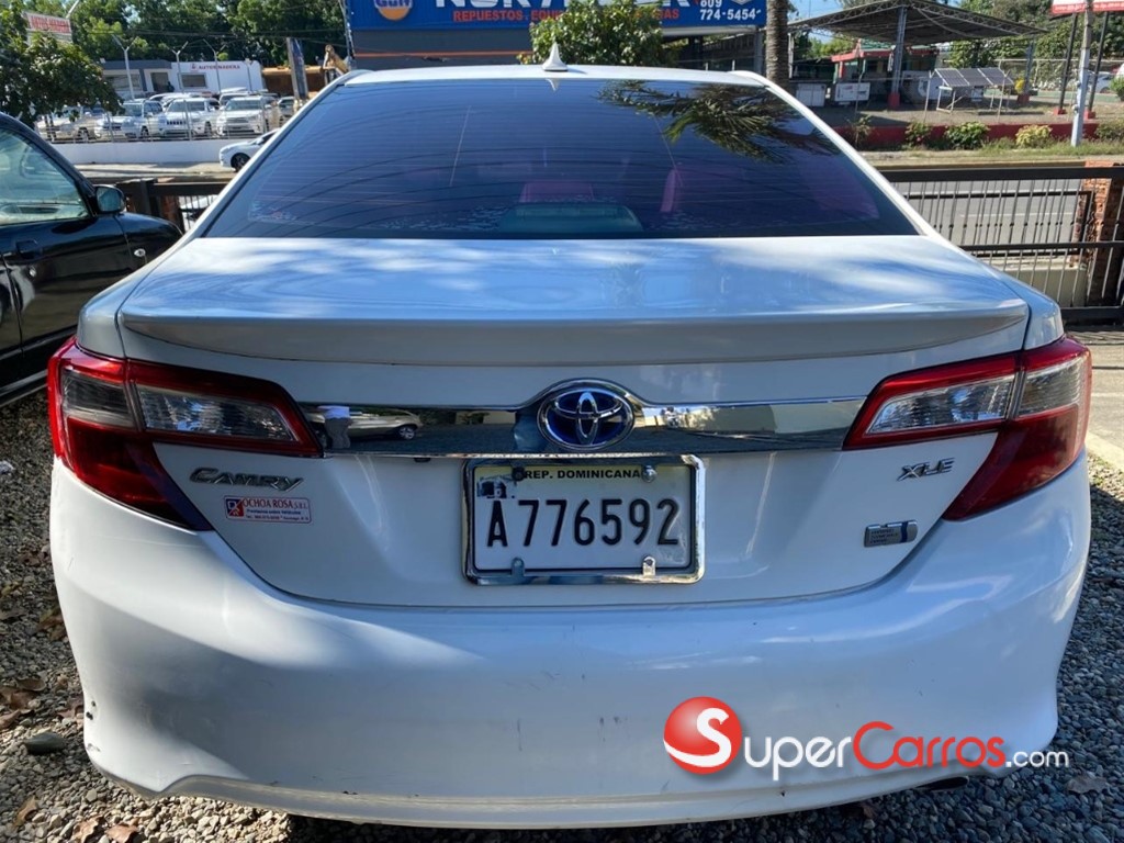 2012 Toyota Camry XLE Hybrid — foto 5 / 10