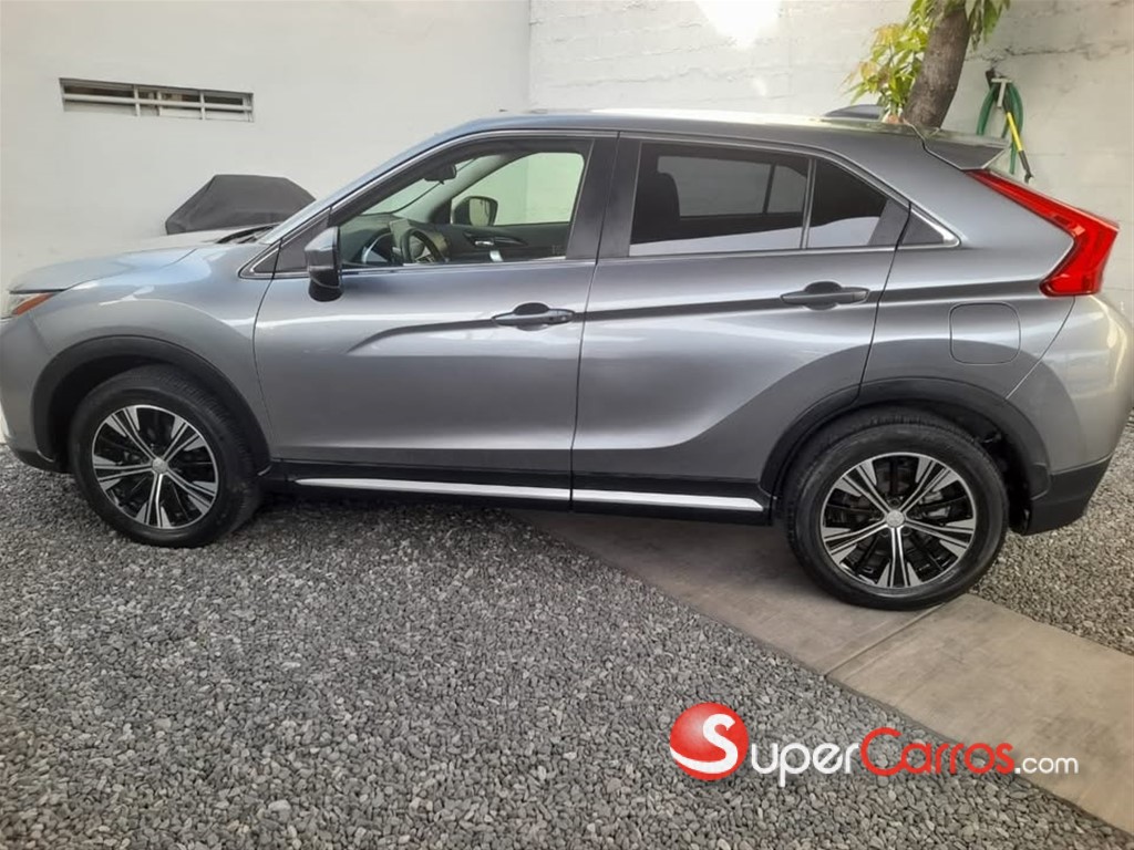 2018 Mitsubishi Motors Eclipse Cross — foto 11 / 12
