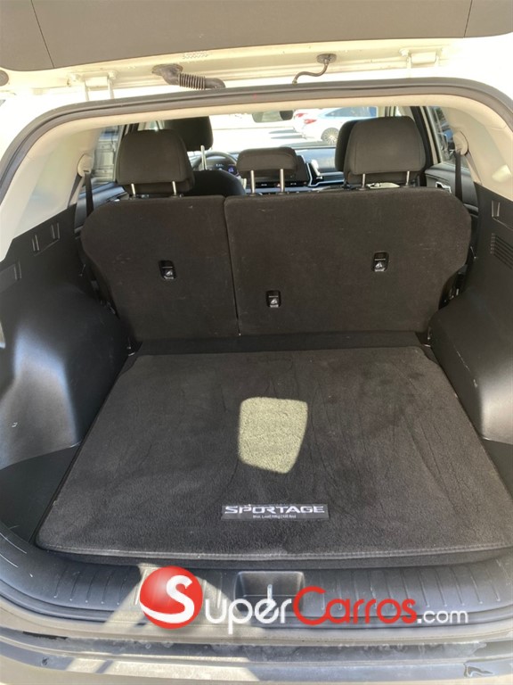 2023 Kia Sportage LX — foto 6 / 9