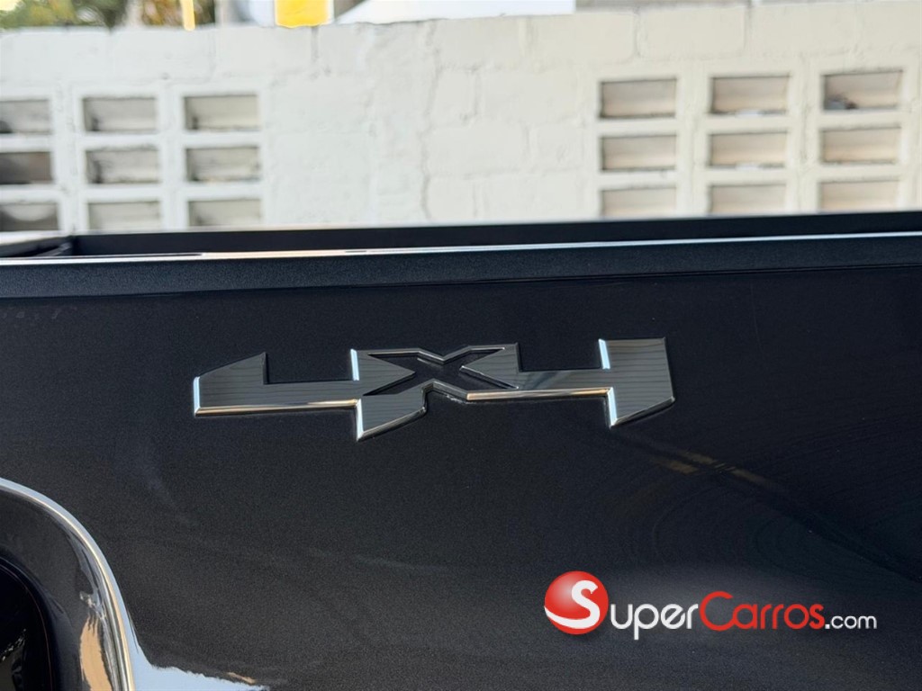 2021 GMC Sierra — foto 12 / 12