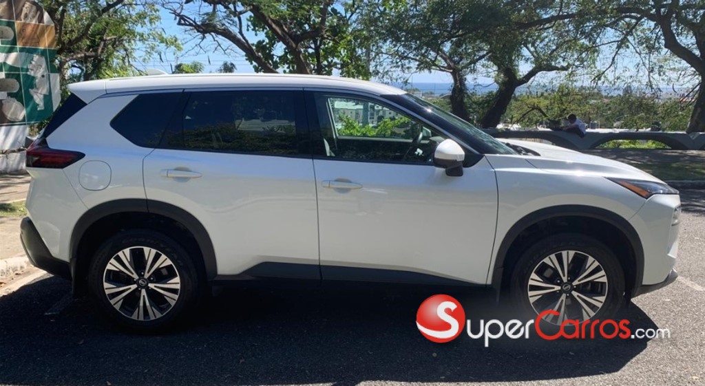 2021 Nissan Rogue SV — foto 3 / 12