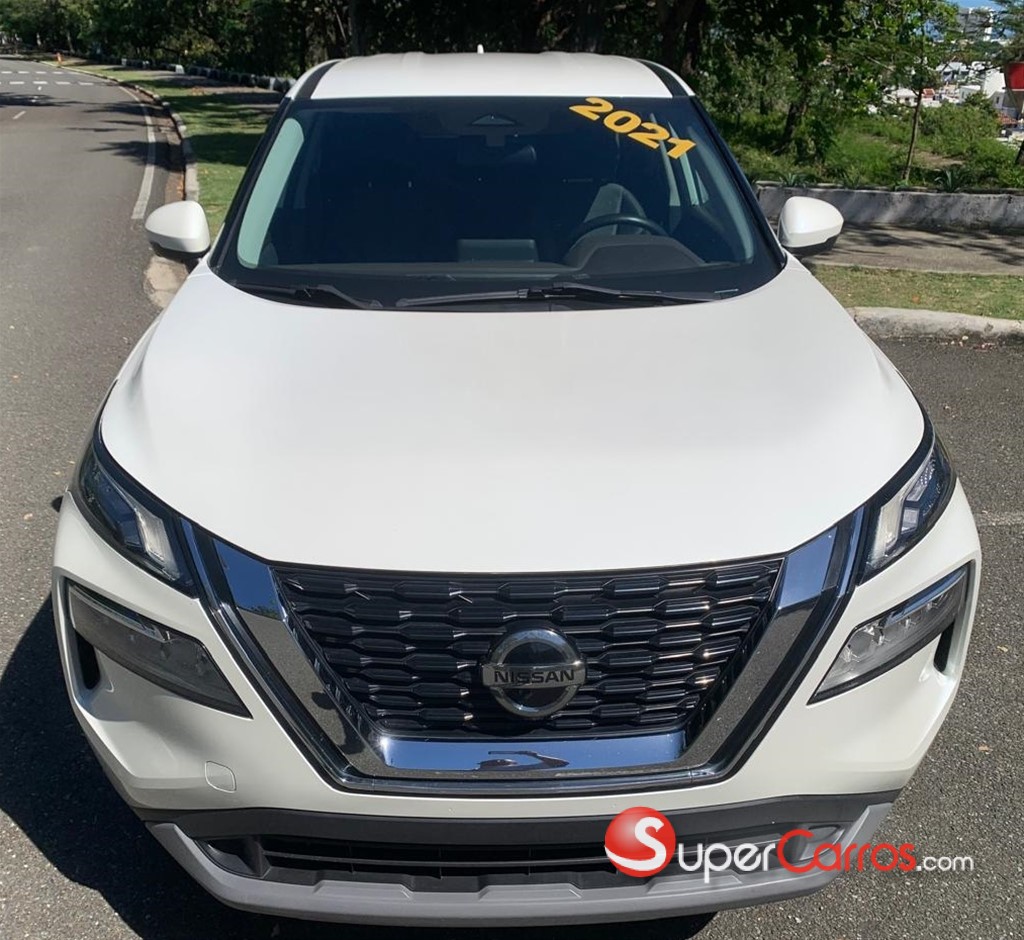 2021 Nissan Rogue SV — foto 4 / 12