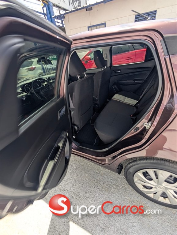 2020 Suzuki Swift — foto 10 / 12
