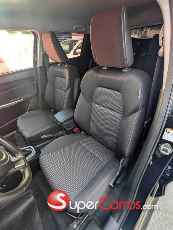 2020 Suzuki Swift RS Sport — foto 9 / 12