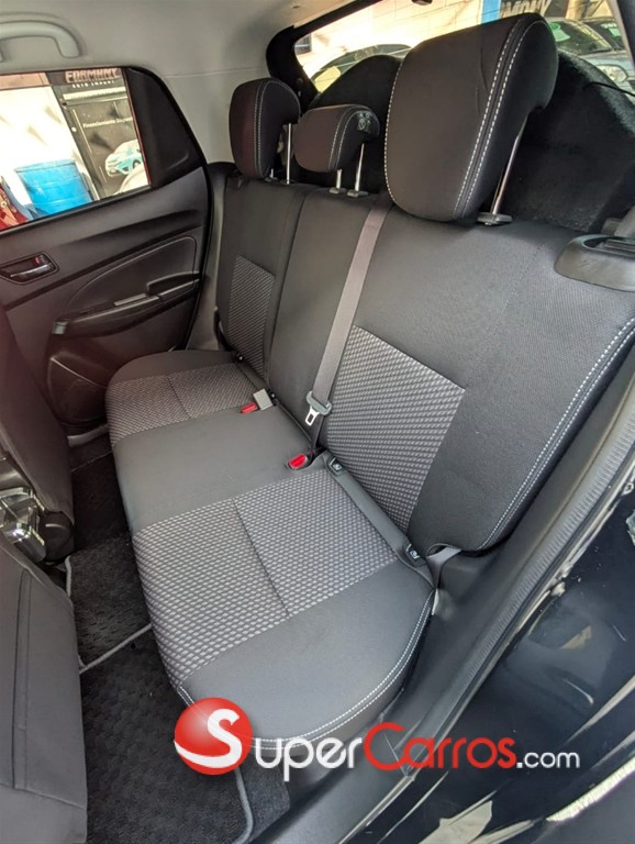 2020 Suzuki Swift RS Sport — foto 12 / 12