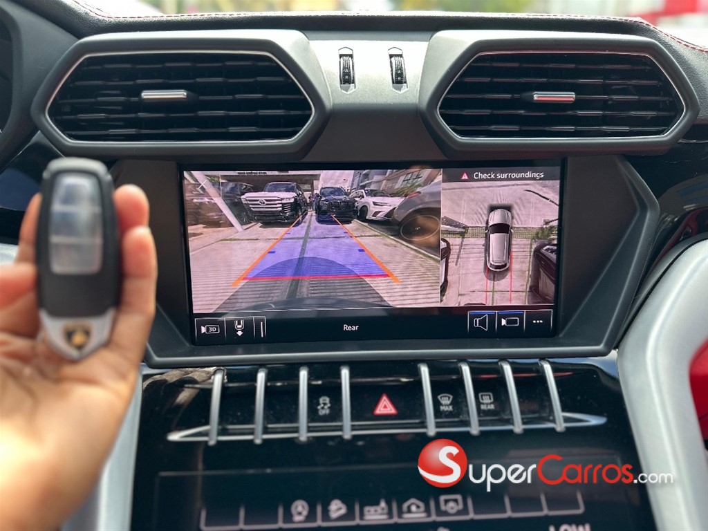 2019 Lamborghini Urus — foto 7 / 12