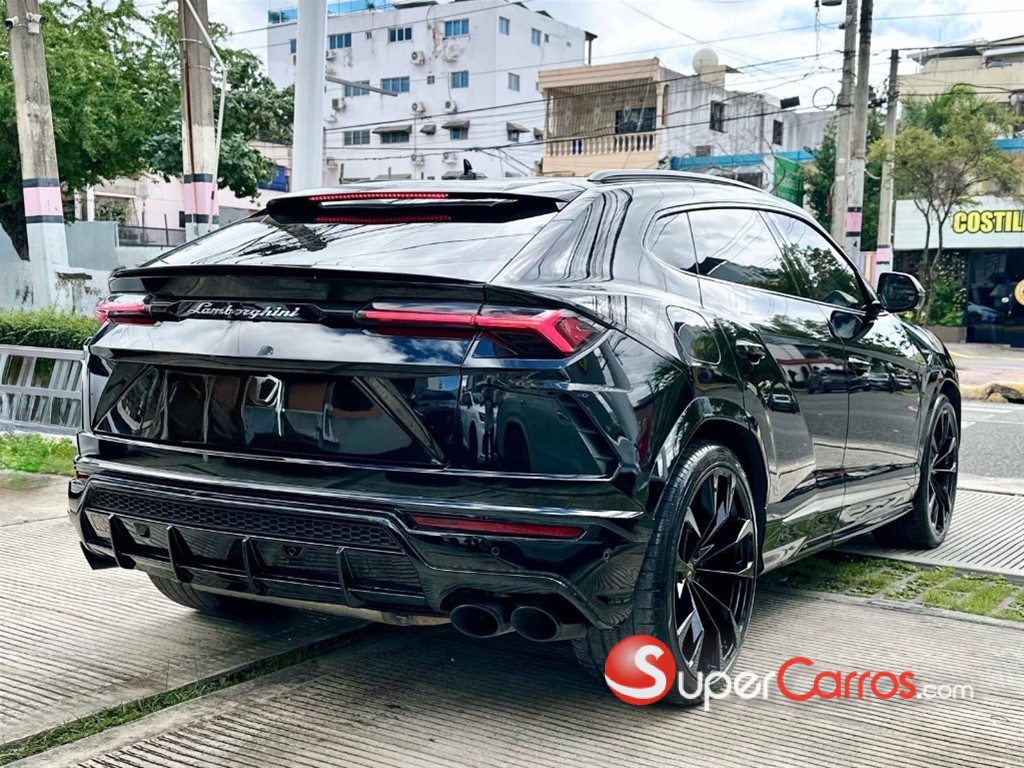 2019 Lamborghini Urus — foto 12 / 12