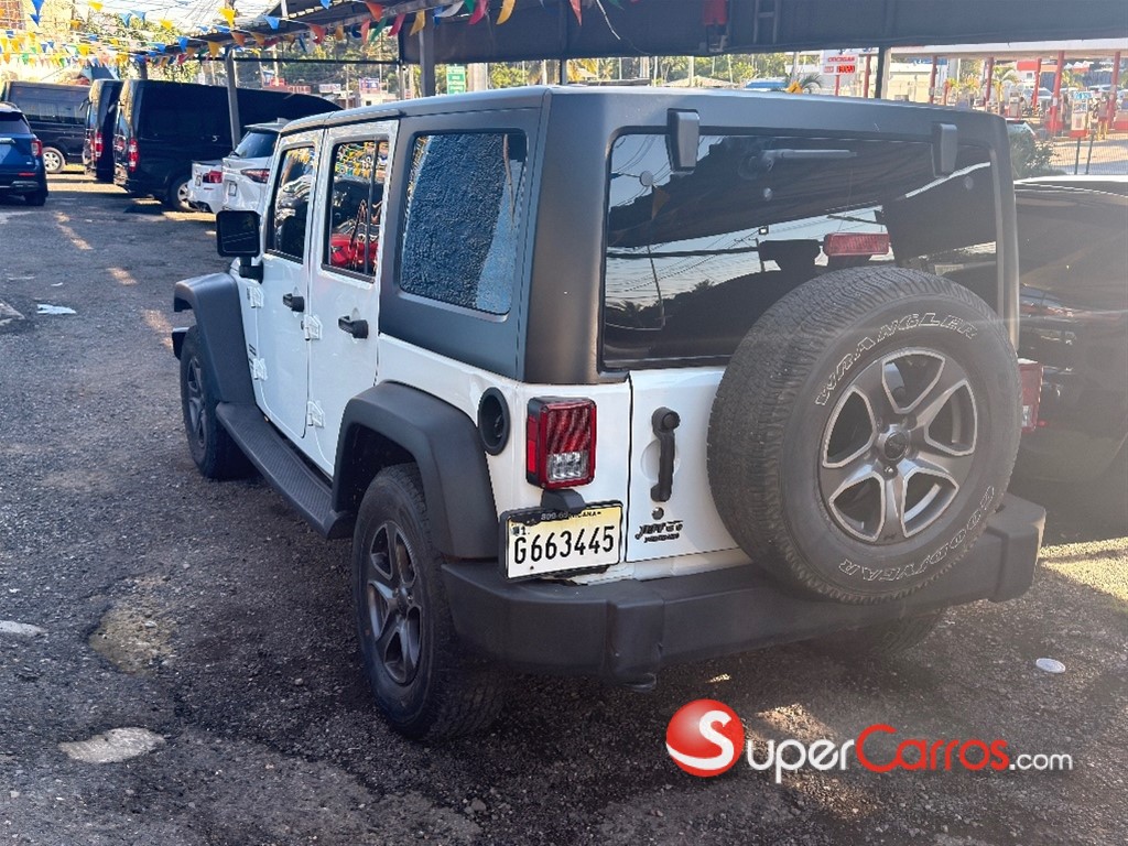2018 Jeep Wrangler Sahara Unlimited — foto 5 / 6
