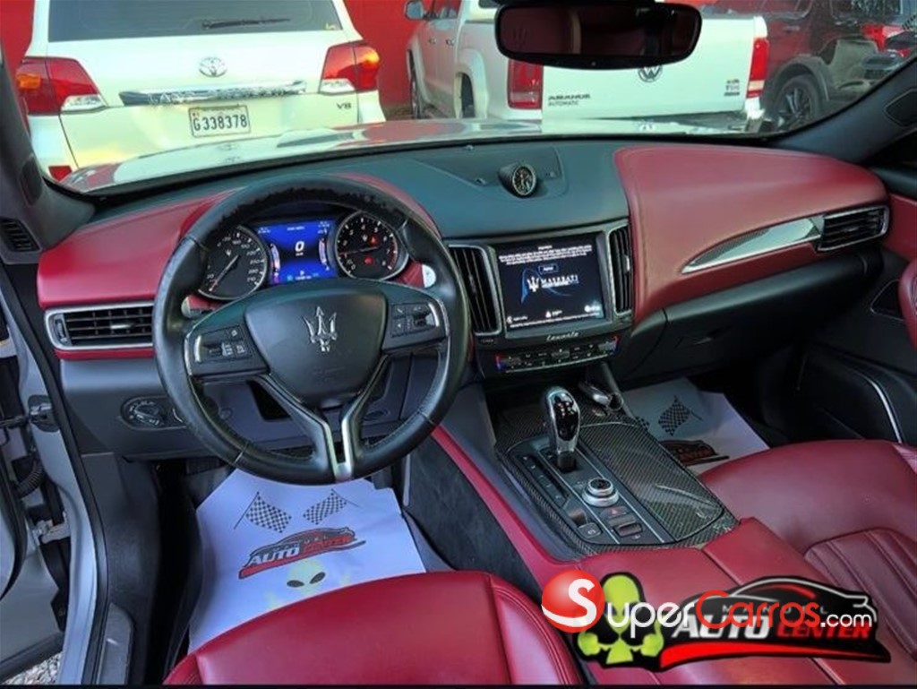 2018 Maserati Levante Luxury — foto 3 / 12