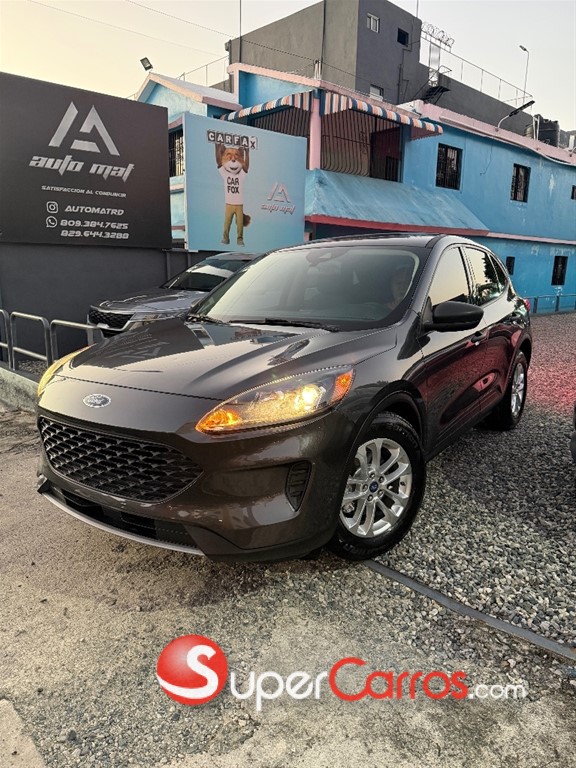 2020 Ford Escape S — foto 2 / 9