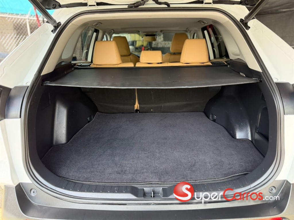 2021 Toyota RAV4 XLE PLUS — foto 11 / 12