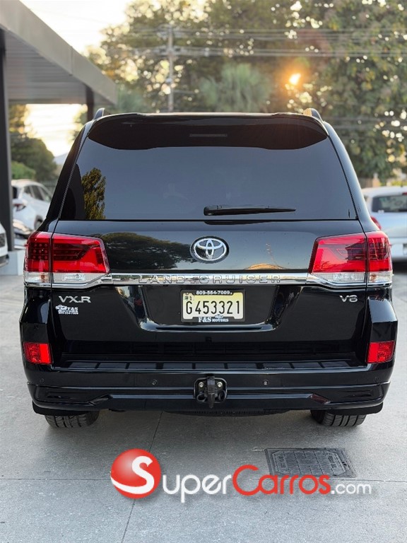 2019 Toyota Land Cruiser VXR — foto 5 / 12