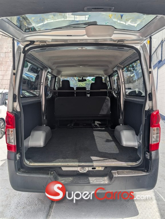 2021 Nissan Caravan — foto 7 / 12