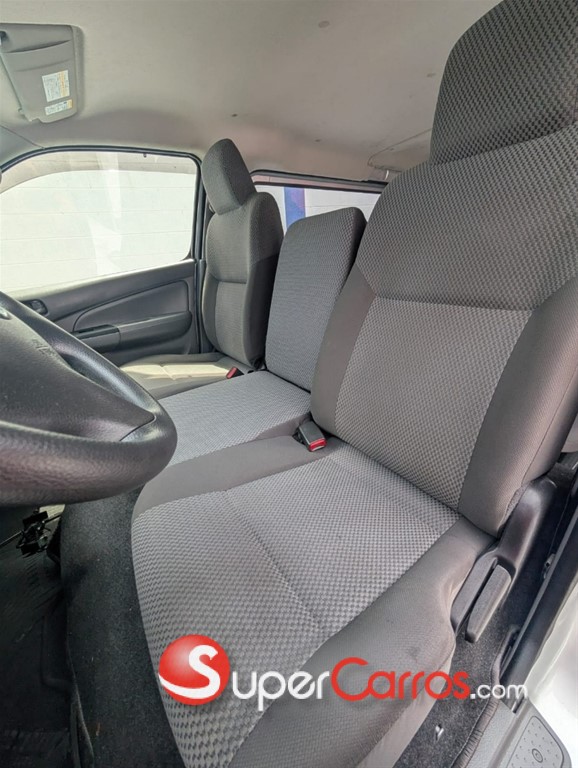 2021 Nissan Caravan — foto 10 / 12
