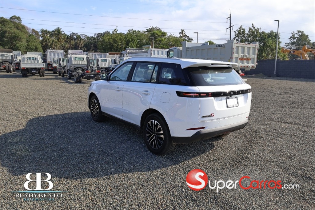 2026 JAECOO J5 — foto 9 / 10