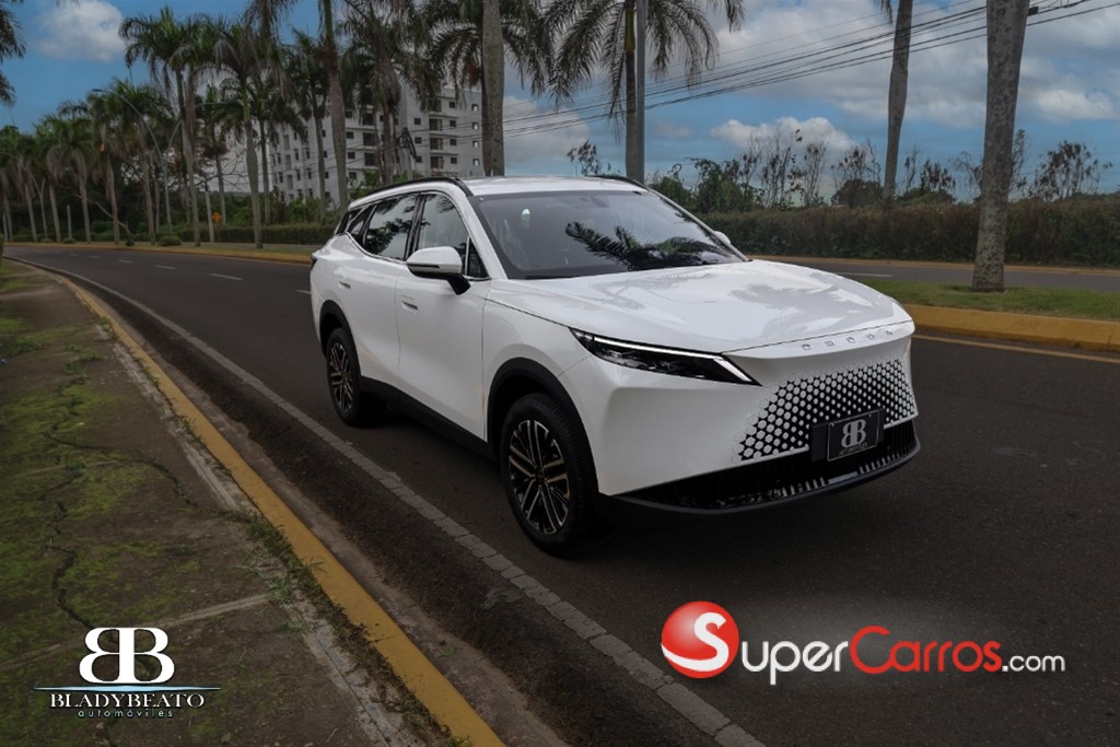 2026 OMODA C7 COMFORT — foto 3 / 11