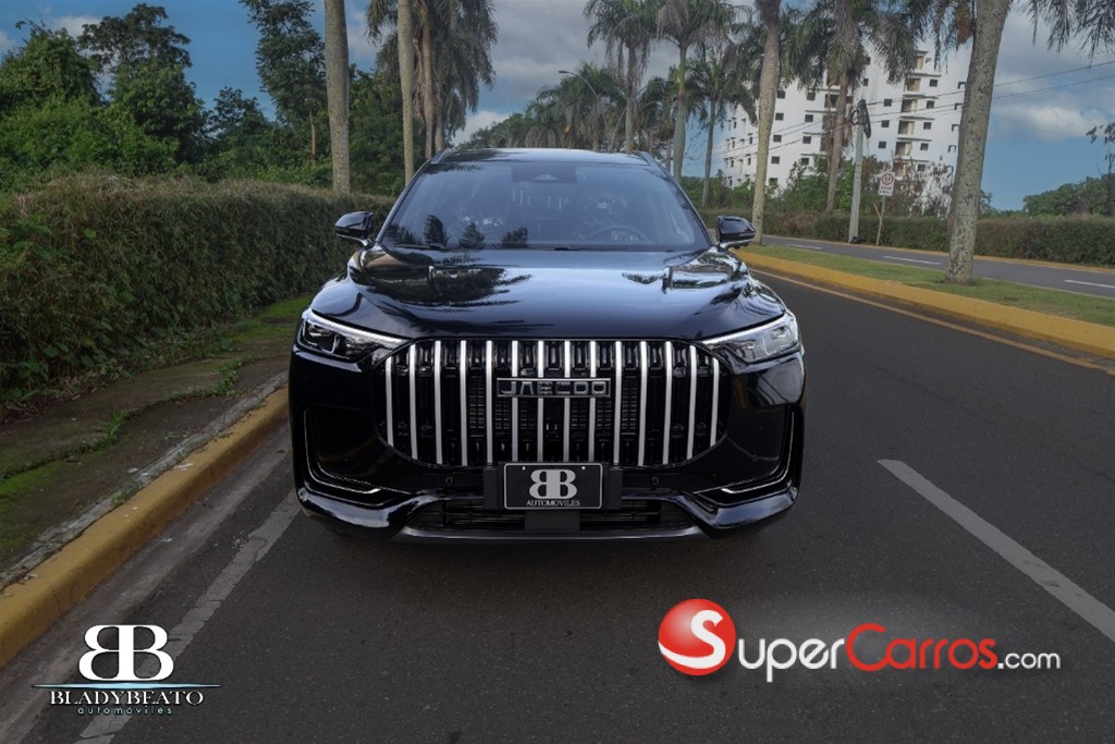 2026 JAECOO J8 — foto 2 / 11