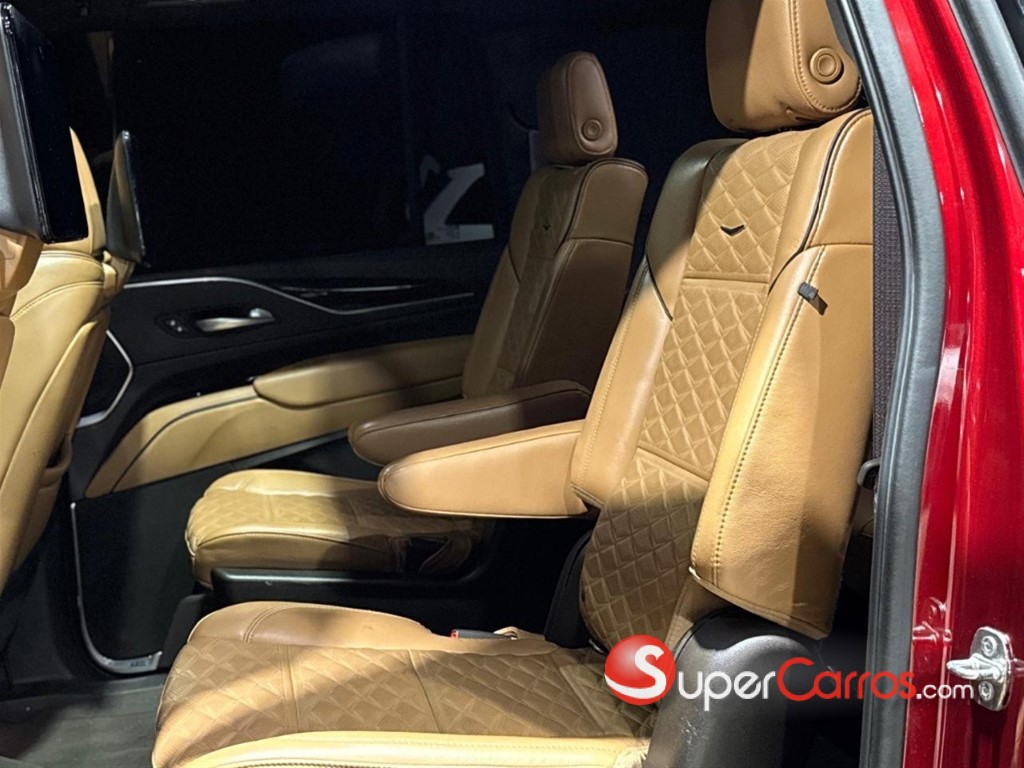 2021 Cadillac Escalade Premium Luxury — foto 10 / 12